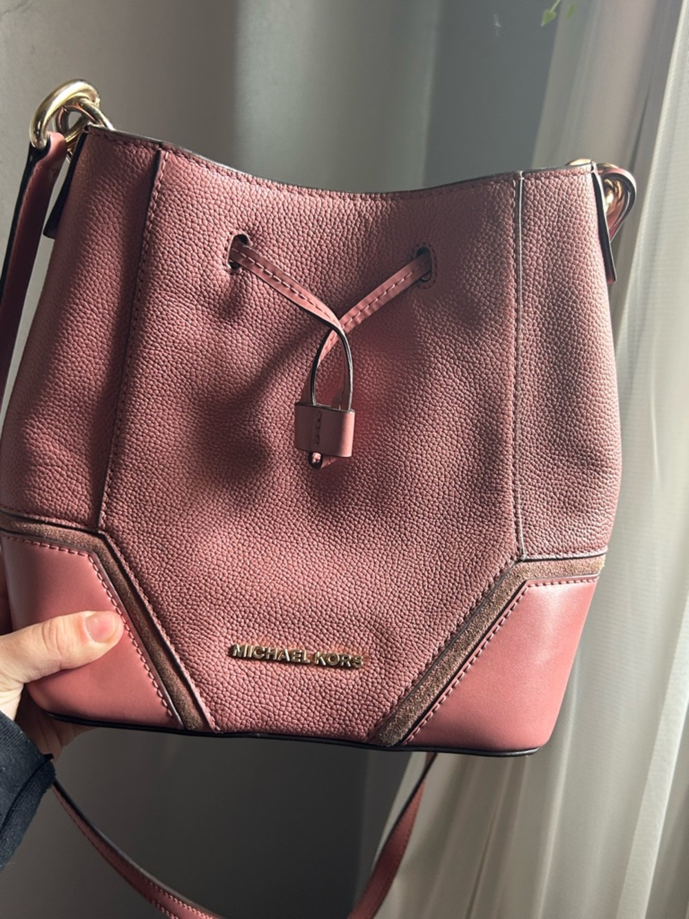 MICHAEL KORS Pink Leather Drawstring Bucket Shoulder Bag